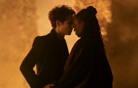Tom Sturridge as Dream, Umulisa Gahiga as Nada in 'The Sandman' Season 2 Episode 1